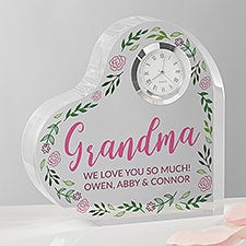 Grandma Wreath Personalized Colored Heart Clock - 27379