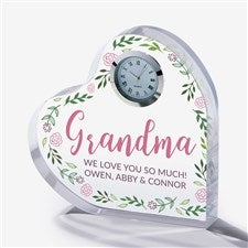 Grandma Wreath Personalized Colored Heart Clock - 27379