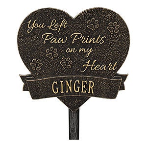 Paw Print Heart Personalized Pet Memorial Lawn Plaque - Black & Gold
