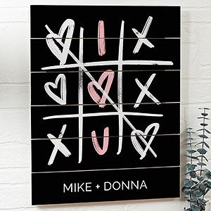 Tic-Tac-Toe Hearts 16x20 Wooden Shiplap Sign
