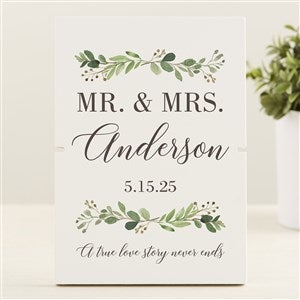 Laurels of Love Personalized Story Board Plaque