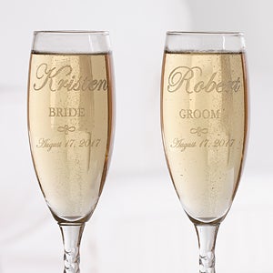 Wedding Couple Personalized Champagne Flute Set