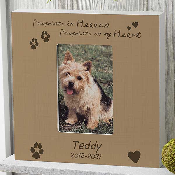 Personalized Pet Memorial Picture Frame - Pawprints in Heaven - 10682