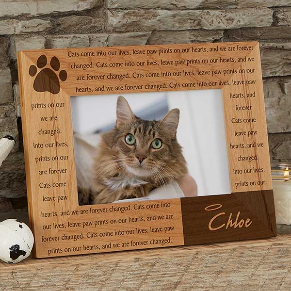 Personalized Pet Memorial Picture Frame - Paw Prints On Our Heart