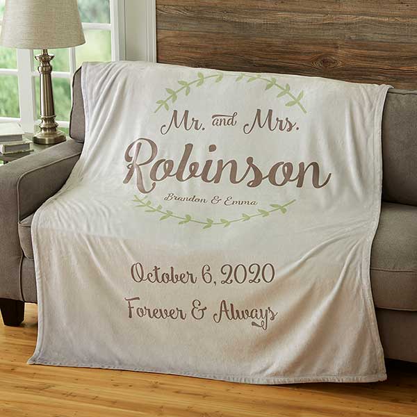 Personalized Wedding & Anniversary Blankets Mr & Mrs