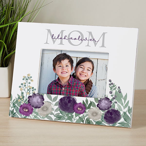 Best Friends philoSophie's Personalized Shiplap Picture Frames