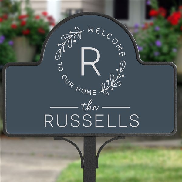 Welcome Wreath Personalized Magnetic Garden Sign - 35335