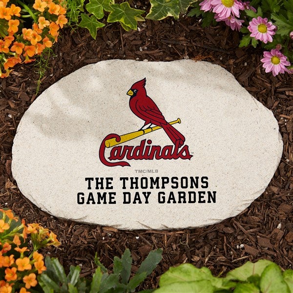 MLB St. Louis Cardinals Personalized Round Garden Stone  - 37550