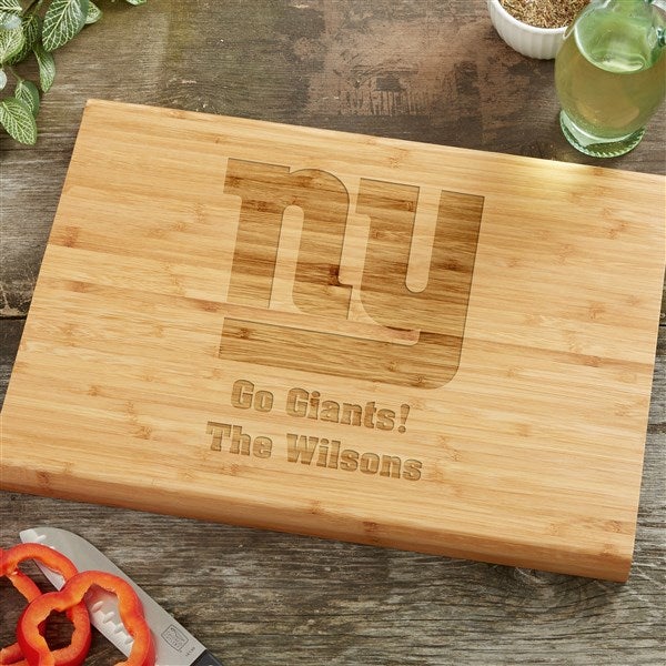 NFL New York Giants Personalized Bamboo Cutting Board - 39025