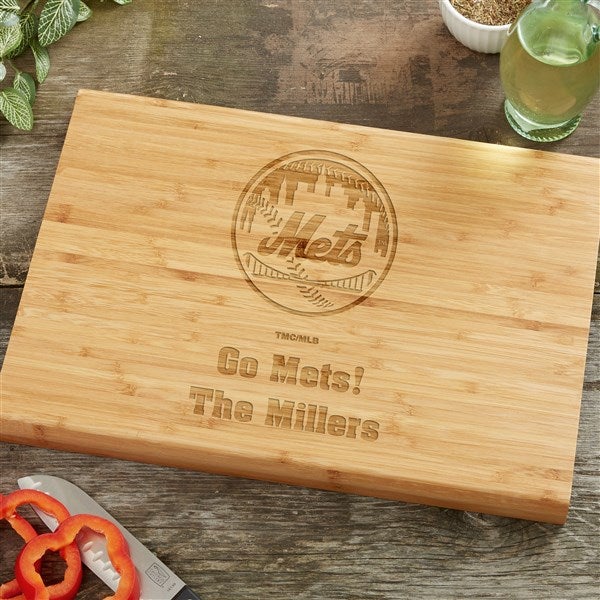 MLB New York Mets Personalized Bamboo Cutting Board - 39065