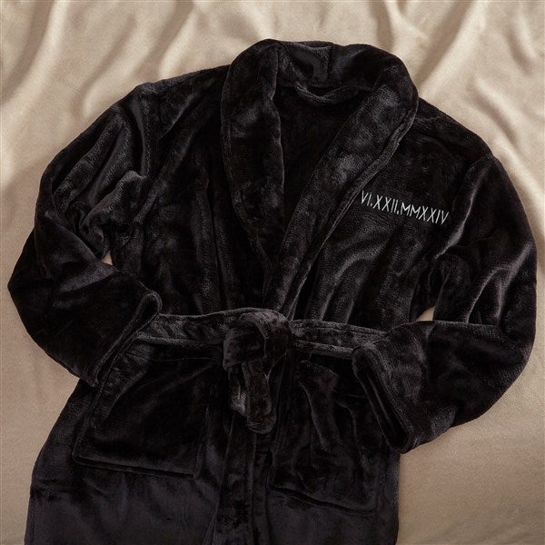 Romantic Date Embroidered Fleece Robe - Black
