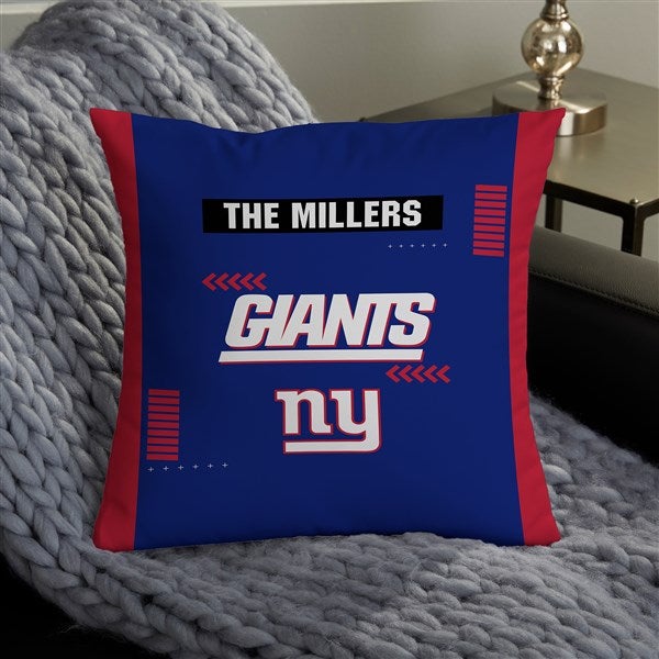 NFL New York Giants Classic Personalized Throw Pillow - 46465