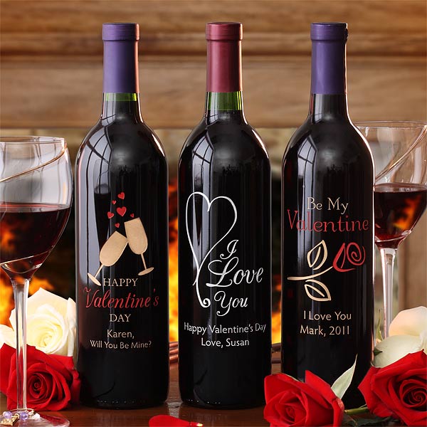 Personalized Wine Bottles with Valentine's Day Art - 4950D