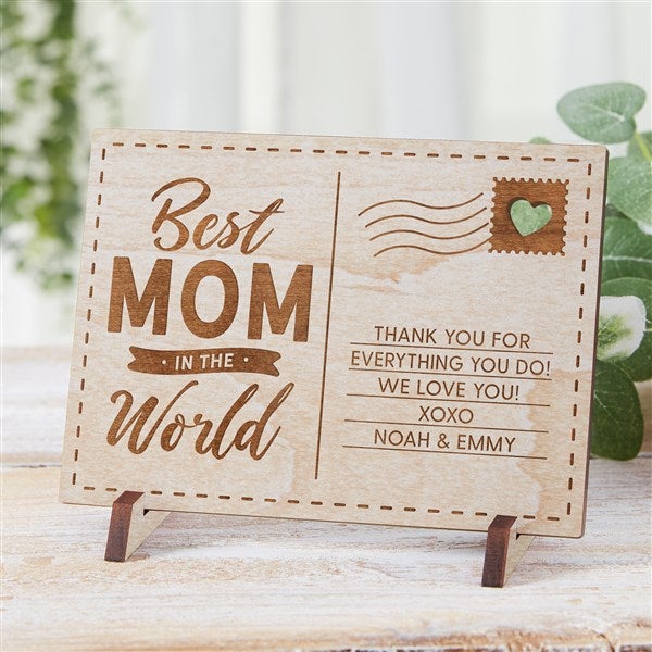 ngraved Best Mom In The World Wooden Postcard   - 54765
