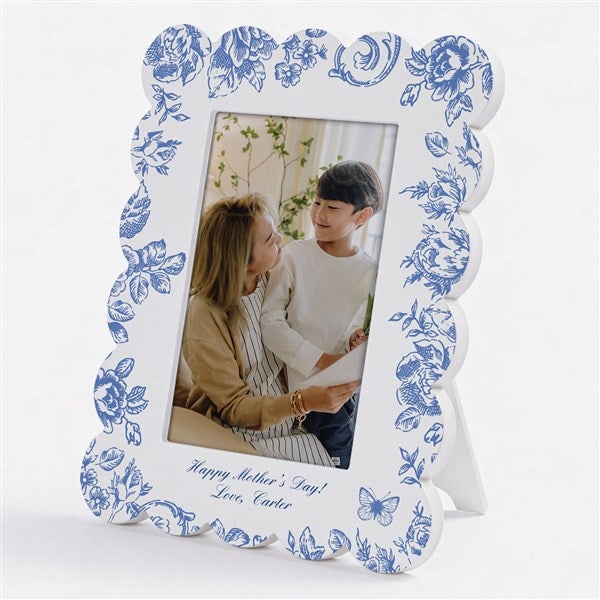 Toile Edit Personalized Scallop Edge Picture Frame - 57452