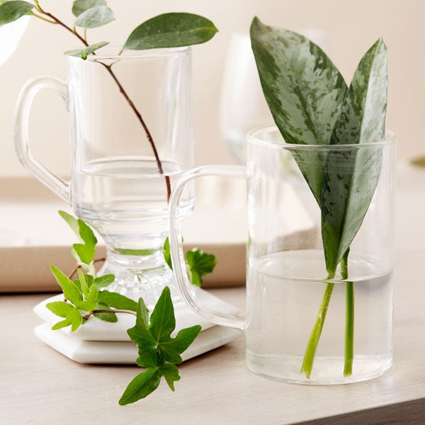 Repeating Icon Engraved 18oz Glass Mug