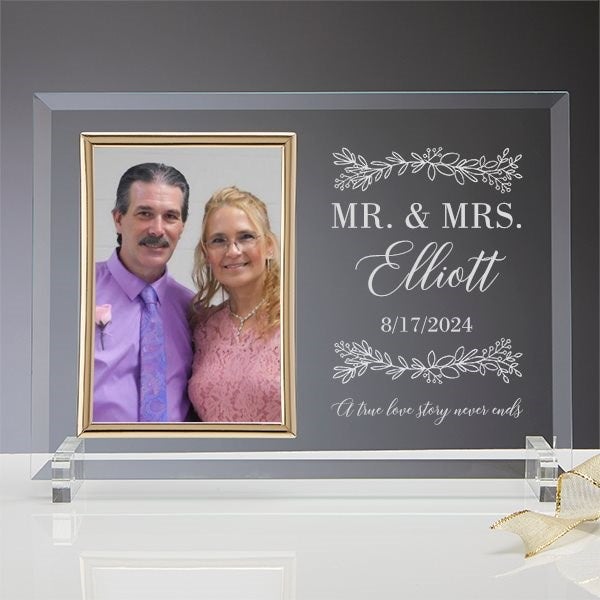 Laurels of Love Engraved Glass Wedding Picture Frame